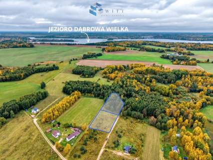 3263 m WZ Blisko jeziora Dąbrowa Wielka