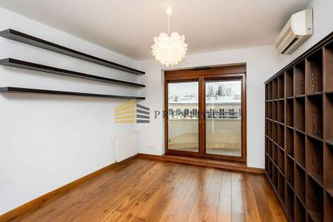Przestronny apartament na Starym Mokotowie