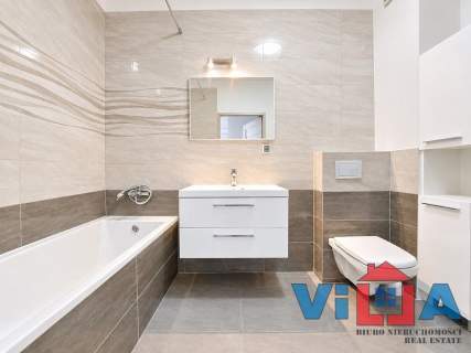 2-POKOJOWE MIESZKANIE W CENTRUM, BALKON, PIWNICA