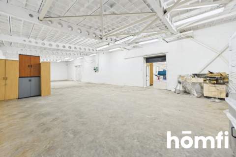 Kompleks komercyjny 5188m2 z halami i magazynami
