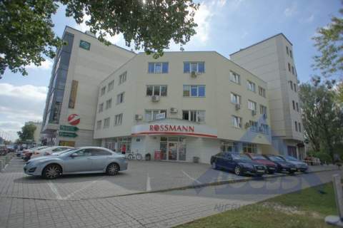 Biuro przy metrze od zaraz 210 m2.