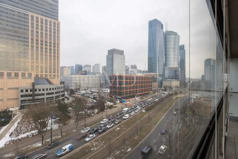 500m do metra klimatyzacja loggia garaż