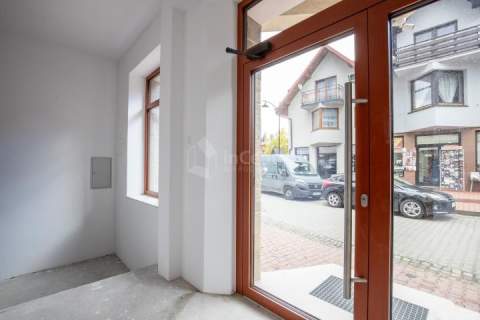 BEZ PROWIZJI Nowy witrynowy lokal 214m2. Krzywa.