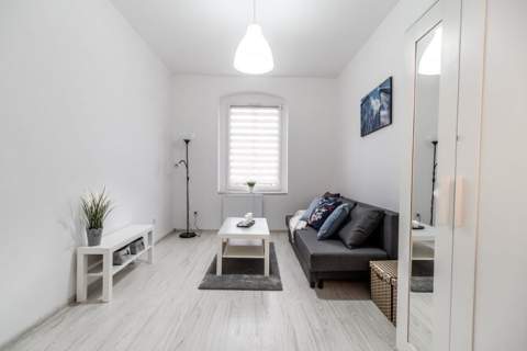 Jasna kawalerka 34 m2, piwnica - Katowicka 44