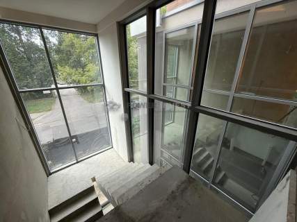 3 balkony Salon z widokiem na zieleń Prywatny garaż