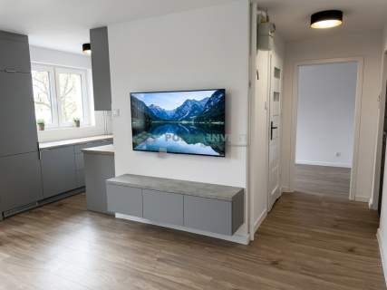 Przytulne 2 pokoje 37 m2 po remoncie z balkonem.