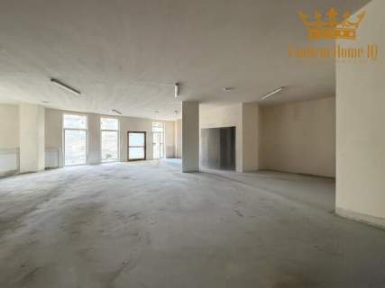 Nieruchomość komercyjna na sprzedaż, 888 m2, Warszawa