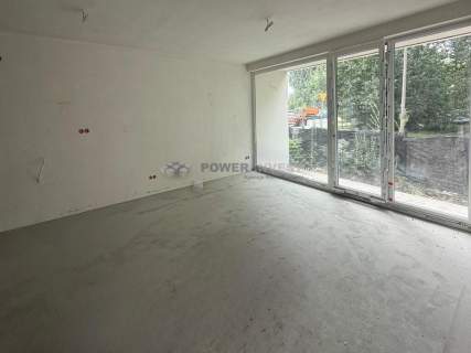 3 balkony Salon z widokiem na zieleń Prywatny garaż