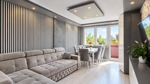 Północ 2 pokoje duży balkon winda po remoncie
