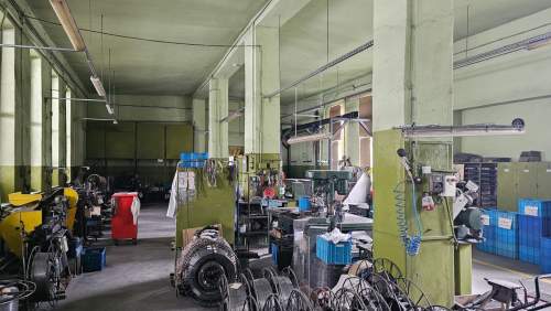 Kompleks produkcyjno-magazynowy z biurami Leszno