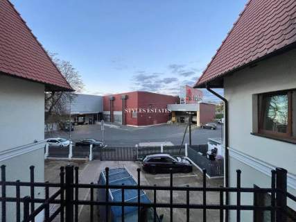 Komfortowe mieszkanie z balkonem Dolina 13A Blisko Auchan