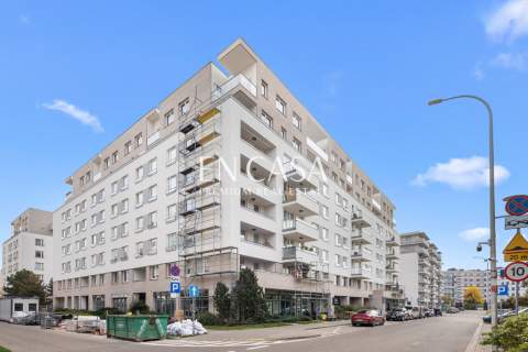 Widok na panoramę warszawy 2 balkony Marina Mokotów