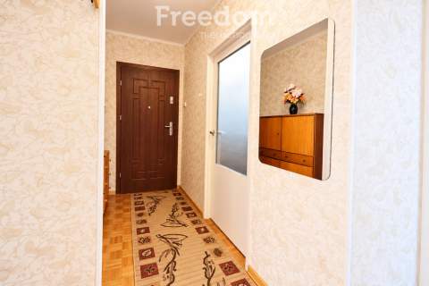 3 pokoje, 48 m2, III piętro, balkon, os. Wolność 1, Bełchatów