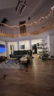 Dom z apartamentem przy jeziorze i lesie