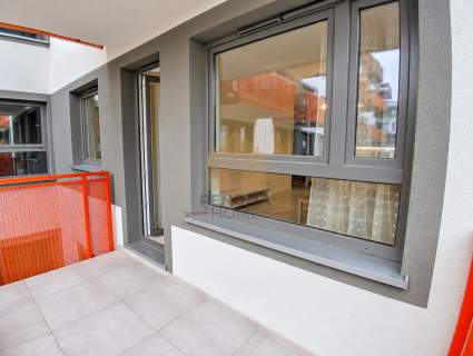 2 POKOJE GARDEROBA 60 m BALKON UL. JANA Z KOLNA
