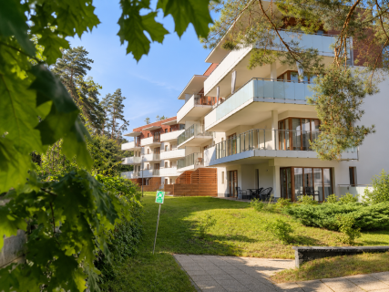 GOTOWY APARTAMENT 500 m OD PLAŻY Duży balkon wśród zieleni