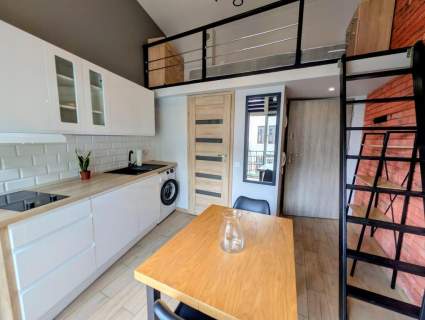 Studio z antresolą i balkonem - ul. Piotrkowska 37