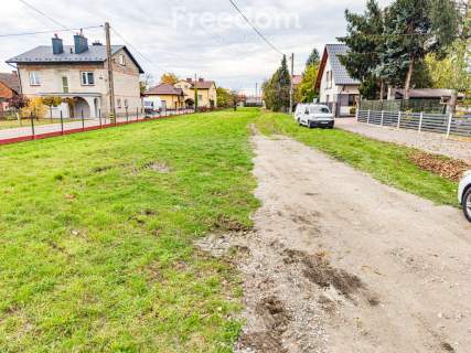 Przestronna, uzbrojona działka 28 ar z potencjałem budowlanym...