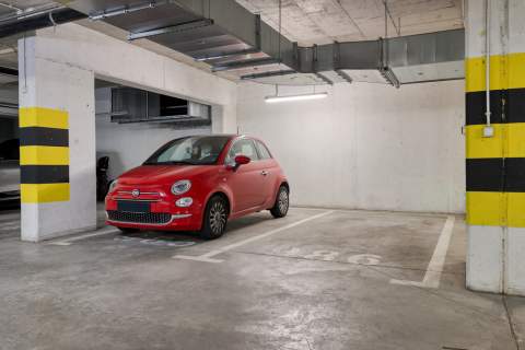 18 minut do Metra 2 miejsca parkingowe Duży Balkon