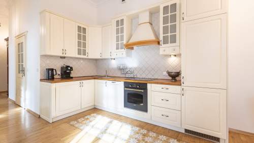 Wyjątkowy apartament na Starym Mieście z balkonem