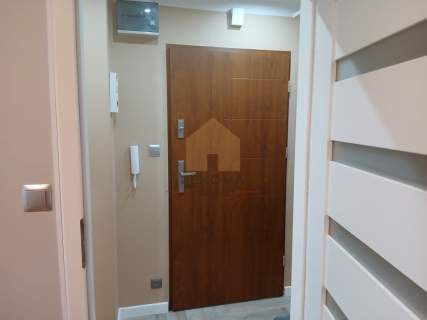 Bezczynszowe 1 piętro balkon piwnica