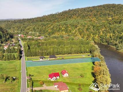 Działka 37 arów z linią brzegową Sanu Łączki