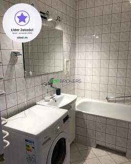 Salon z aneksem i sypialnia, blisko metra