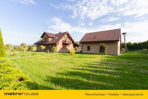 Dom z czerwonej cegły i gotowy biznes, 1 ha ziemi