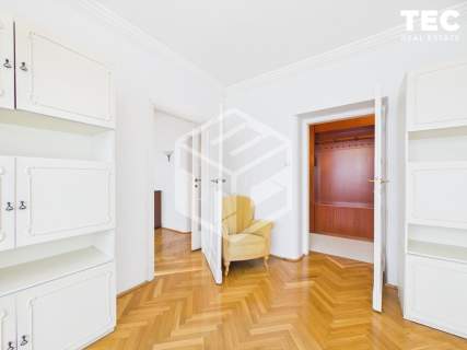 Przedwojenna elegancja w sercu Warszawy   88 m w Domu Oficerskim