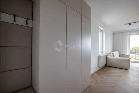 Nowa przytulna kawalerka, ok. 30m2. duży balkon.