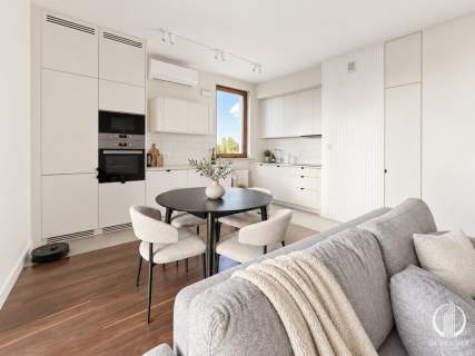 Czteropokojowy apartament na Woli