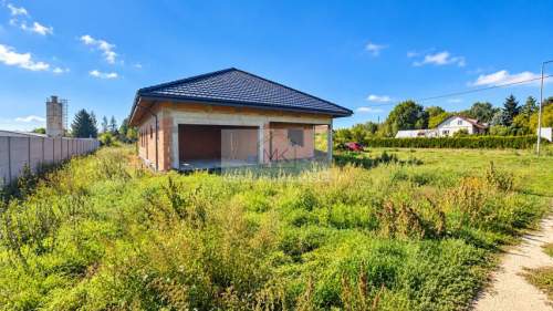 Dom wolnostojący, parterowy 183,63 m2 działka 979 m2 M