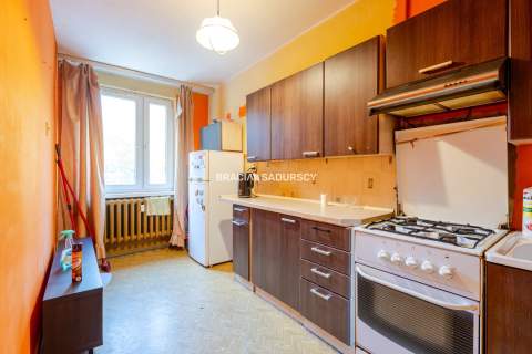 Na Stoku-2 piętro-Zieleń-Spokój-Balkon-Piwnica