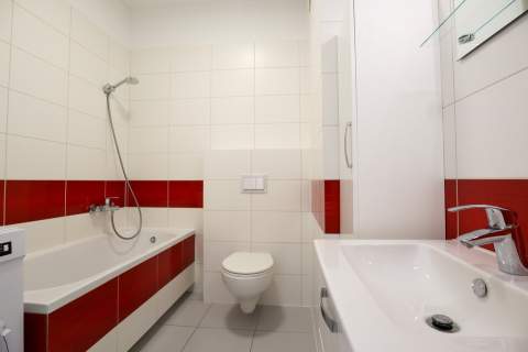 słoneczne mieszkanie z balkonem 3 pokoje