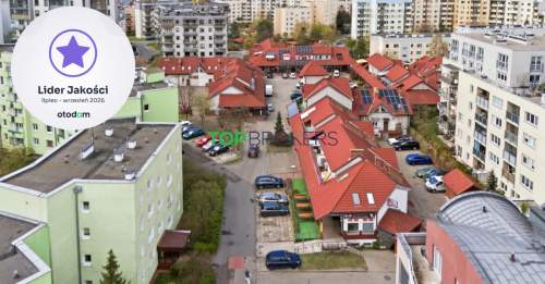 Lokal z witryną w ciągu handlowym z parkingiem