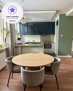 Eleganckie trzy pokoje przy parku, balkon , garaż