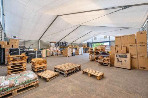Obiekt na sprzedaż, 550 m2, Deszczno