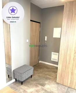 Salon z aneksem i 2 pokoje, balkon, garaż