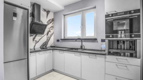 Rozbrat 8 3 pokoje Rozkład CO Miejskie Balkon