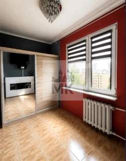 2 pokoje, kuchnia, loggia, do wejścia