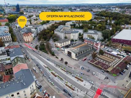 Duża witryna / główna ulica / Hala Targowa