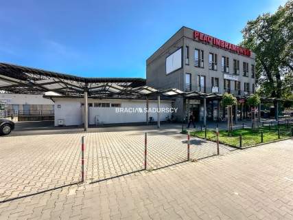Obiekt handlowy z możl. rozbudowy, działka 250m2