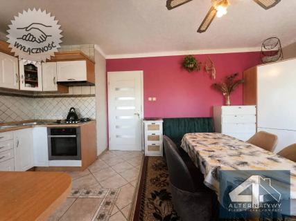 3 pokoje antresola, duża loggia, 51.5, Żabiniec