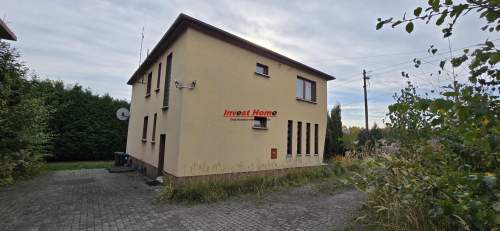 Dom w spokojnej dzielnicy Rydułtów.