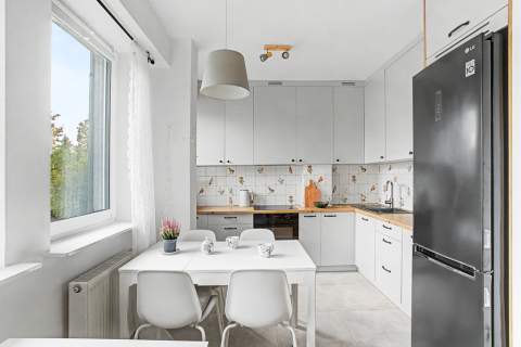 49,90 m z dużą garderobą Balkon Garaż Las