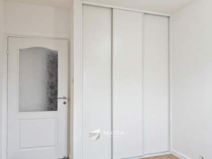 Przestronne 47 m z balkonem i parkingiem