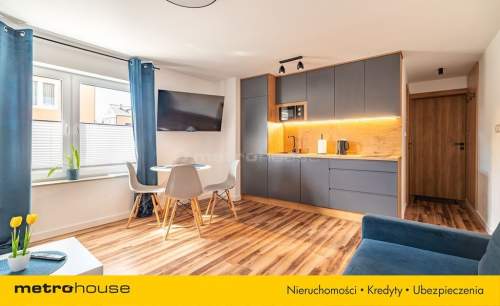 DOM Z 7 APARTAMENTAMI BARDZO BLISKO MARZA