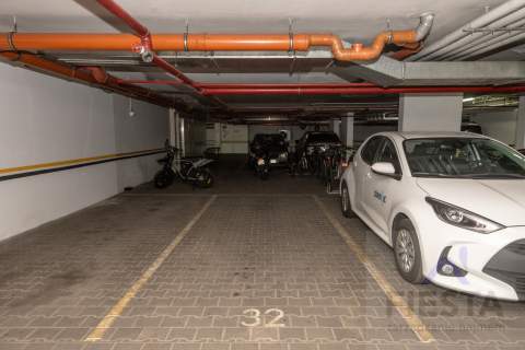 2 490 zł/mies. m. postojowe w cenie