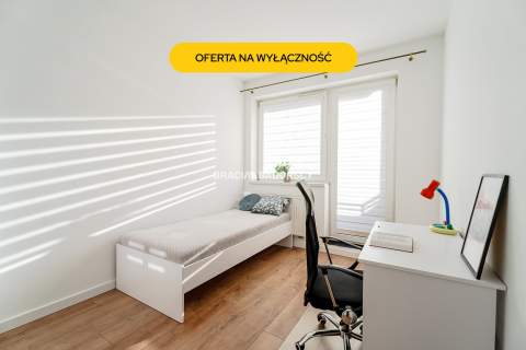 3 osobne pokoje / zamknięte osiedle / garaż