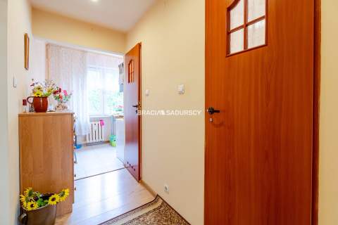 2 POKOJE 52 m2 II PIĘTRO OS. SIKORSKIEGO